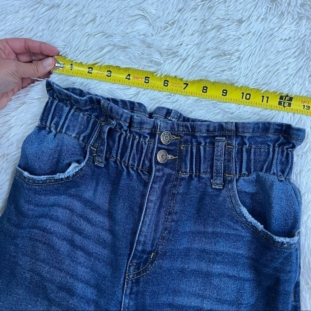 Wild Fable Paperbag Waist Raw Hem Jeans Woman’s size 2